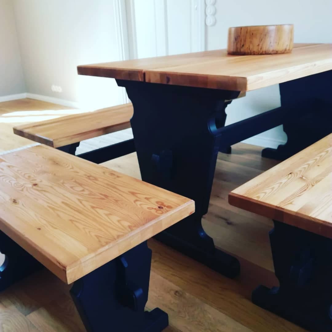 Mattamusta_Blackjack_Parshment_seinamaali_pirttikalusto_Frenchic_Paint_3