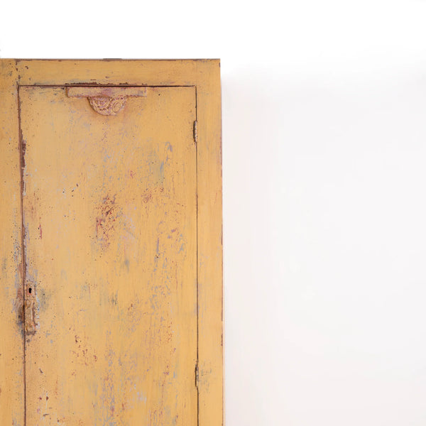 Whitey White on perus valkoinen.
Valkoinen, mattapintainen maali listoihin, oviin, paneeleihin ja kalusteisiin. Kestävä ja helppokäyttöinen maali kodin viimeistelyyn. Varma valinta, se kaunis, kellastumaton ja puhdas valkoinen - toimii aina!