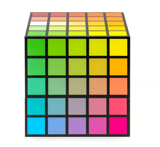 Colour Cube 3:Rohkeaa väri-iloa

Colour Cube, Volume 3: Sinulle, joka rakastat kirkkaita värejä, persoonallisia yhdistelmiä ja rohkeita värikokeiluja. Värikäs, leikkisä ja rohkea. Näyttävät kukka-asetelmat, herkulliset makeiset, sateenkaaret ja hehkuvat neonvärit...

Colour Cube on laatikollinen väri-ideoita ja inspiraatiota helposti, hauskasti ja ilman loputonta väripähkäilyä.