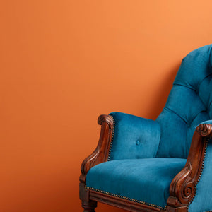 Oranssi maali Frenchic. 
