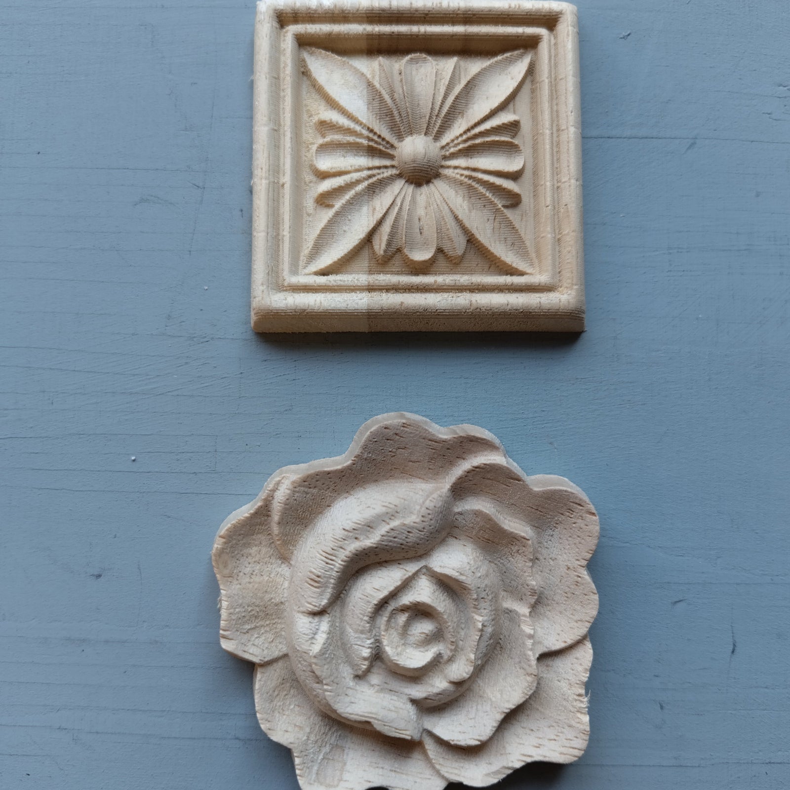 puinen koriste neliö. 