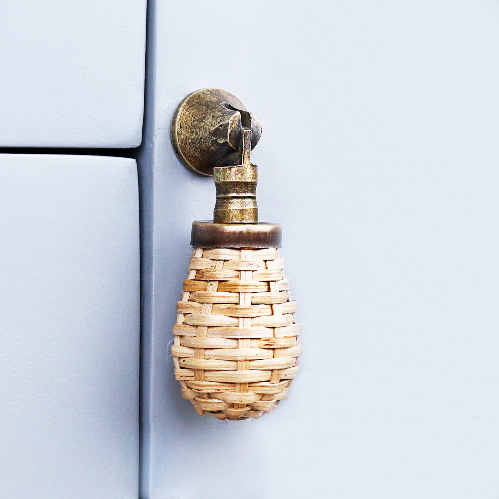 Rottinki_pisara_vedin_nuppi_maalikaupasta_frenchic.