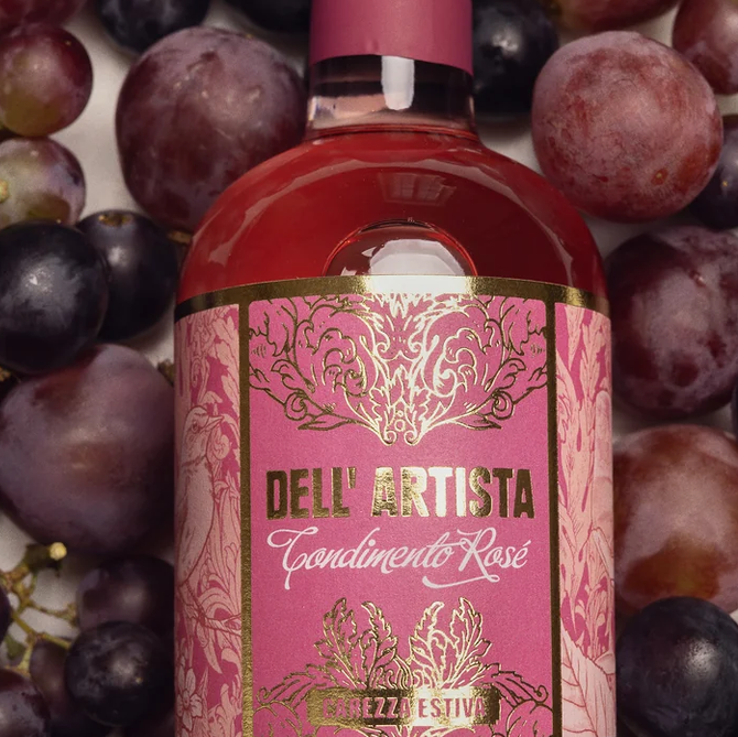 Rose on täydellinen balsamico salaatteihin, mozzarellan, mansikoiden, melonin ja grillattujen vihannesten päälle ripoteltavaksi tai elegantiksi viimeistelyksi kalalle ja kanalle. Sopii erinomaisesti myös juustojen ja jälkiruokien kanssa, tarjoten odottamattoman ja ylellisen makuelämyksen.