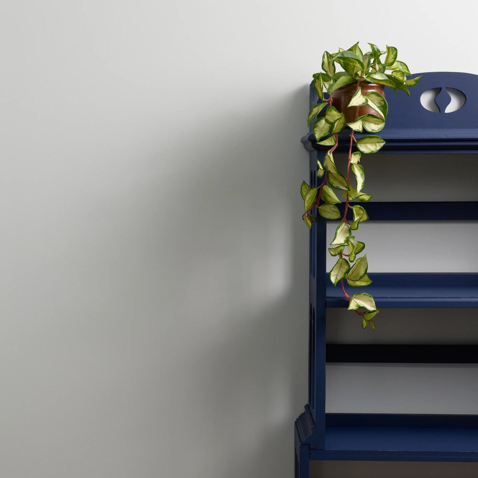 Cloud 9 - vaalea harmaa seinämaali WP - Chalk Wall Paint sisäseinämaali - Frenchic Paint Finland