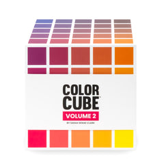 Colour Cube, Volume 2: Jos olet vähänkin haaveilija, Colour Cube 2 on kuin tehty sinulle! Sen upeat väriyhdistelmät ovat saaneet inspiraationsa henkeäsalpaavista maisemista, taivaan vaihtuvista sävyistä ja paikoista, joihin mielesi halajaa.