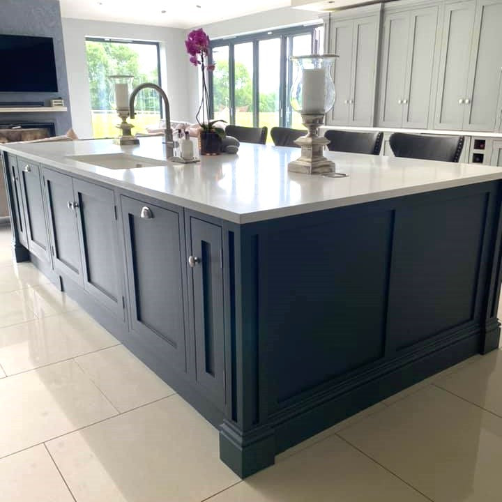 Smudge - dark graffiti grey Al Fresco furniture paint