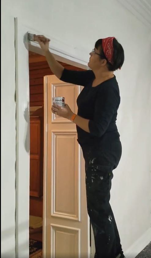 Historiallisen tunnuksen innoittamana tämä luonnonvalkoinen maalisävy Yourkshire Rose sävy on sinulle, joka tarvitset lämpimämmän vaihtoehdon valkoiselle. Perinnesävynkaltainen. Sisustajan valinta. Upea vanhoissa rakennuksissa ja niiden sisustuksissa.