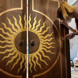 Kultaus ja koristemaalaus ovikoriste ladonovet ja maalattu aurinko Frenchic Maalisarjan kultamaalilla. 