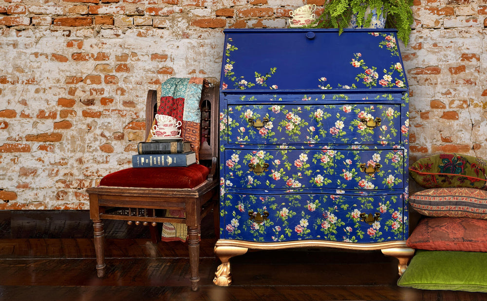 Rose Chintz iod paint inlay frenchic paint finland koristemaalaus. 