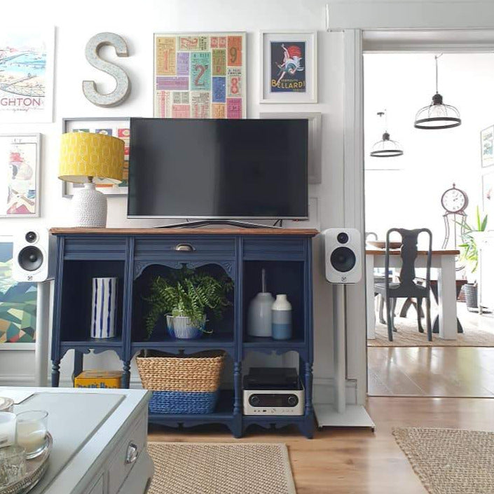 Farkun sininen hornblower remonttimaali frenchic paint finalnd.