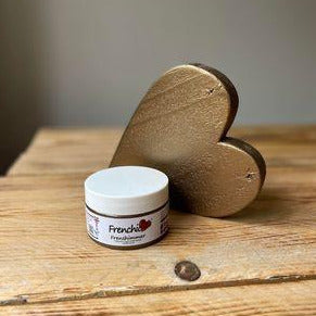 Rusty O'Bronze on vanhan pronssin sävyinen valmis patinamaali Frenshimmer sarjasta metallille ja puulle. 