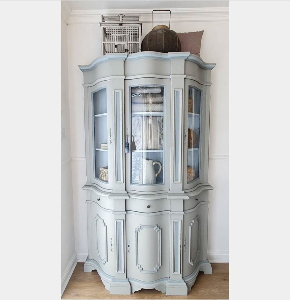 Vaalea sininen kalustemaali Lazy Range.